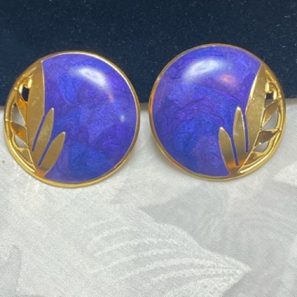 Vintage 80’s Berébi Gold And Purple Enamel Earrings - Picture 6 of 10